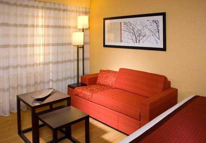 Courtyard By Marriott Greenville Downtown Εξωτερικό φωτογραφία