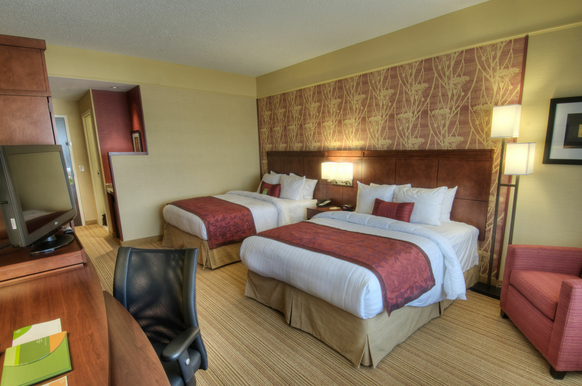 Courtyard By Marriott Greenville Downtown Εξωτερικό φωτογραφία