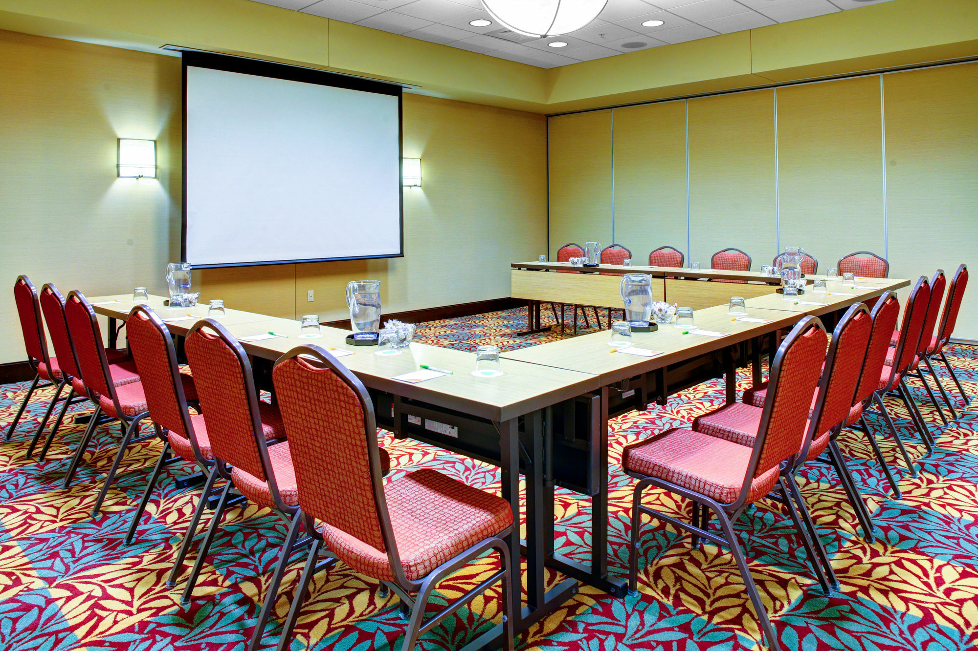 Courtyard By Marriott Greenville Downtown Εξωτερικό φωτογραφία