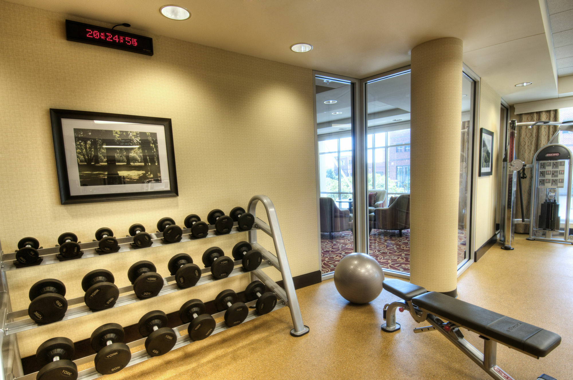 Courtyard By Marriott Greenville Downtown Εξωτερικό φωτογραφία