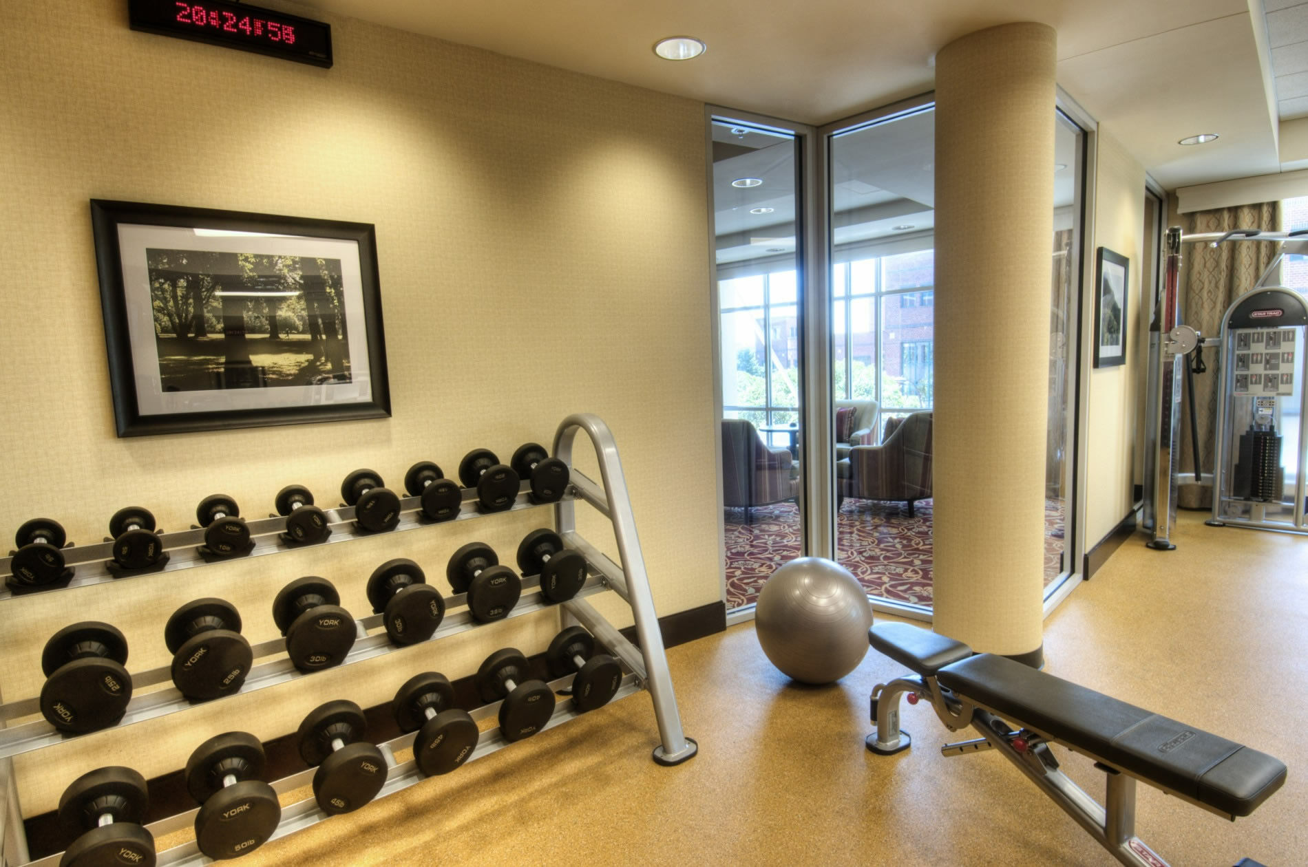 Courtyard By Marriott Greenville Downtown Εξωτερικό φωτογραφία